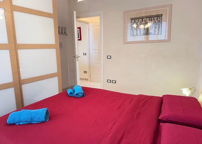 Private Garage, 300m From Sea In Centre *